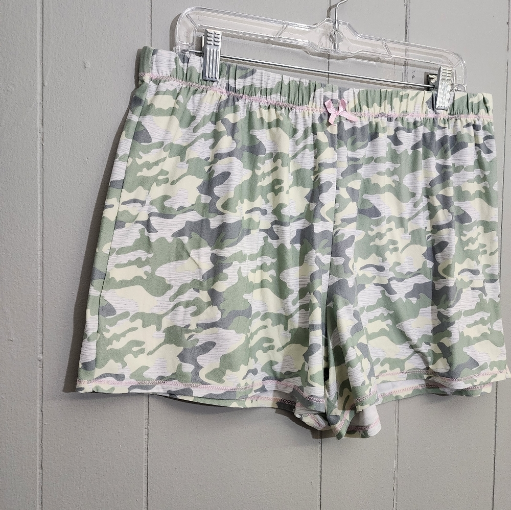 4/25$ Jaclyn Intimates Camo Sleepwear Shorts - Picture 4 of 10